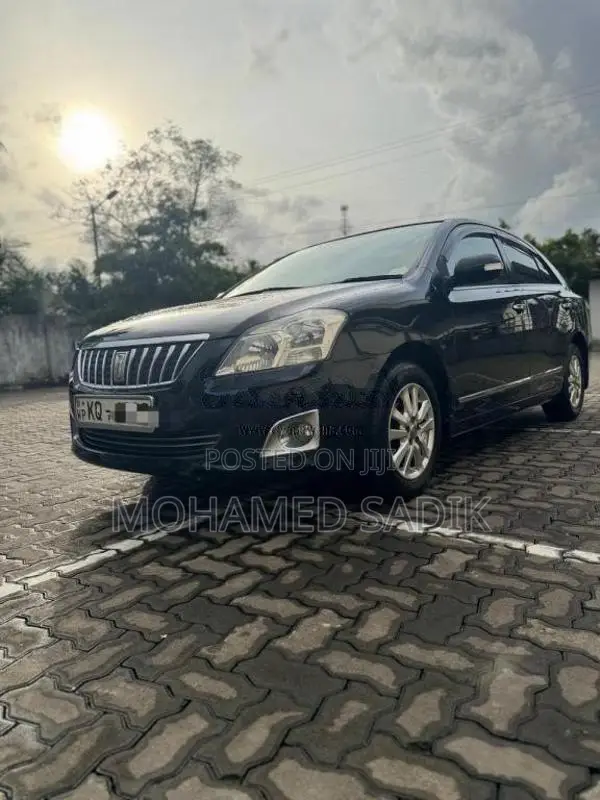 Toyota Premio 2011 Car (Used)