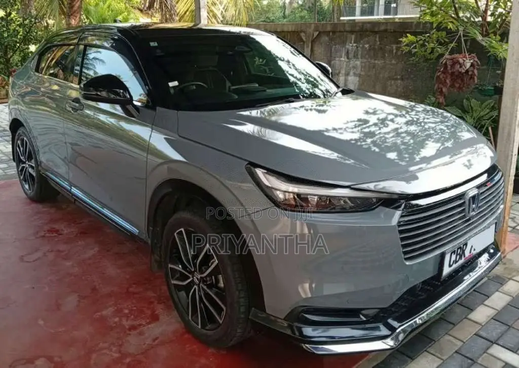 Honda Vezel 2025 SUV (Used)