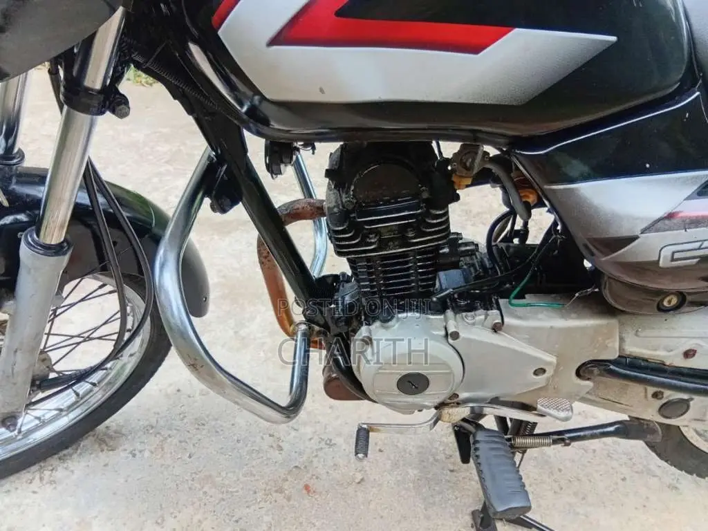 Bajaj CT-100 2010 Motorbike (Used)