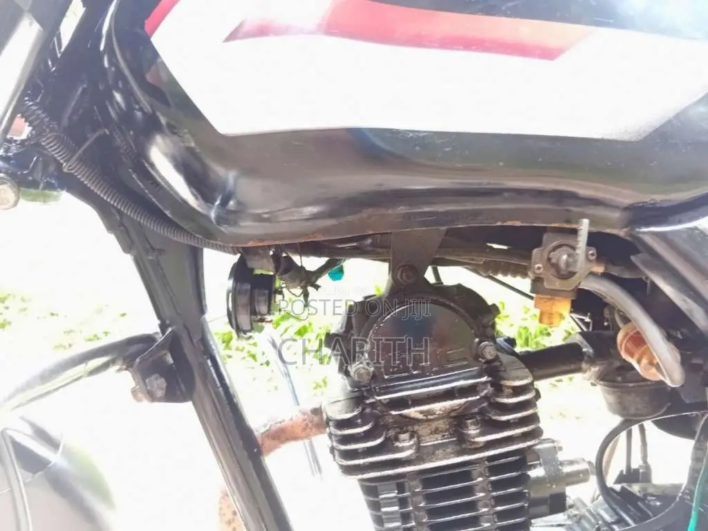 Bajaj CT-100 2010 Motorbike (Used)