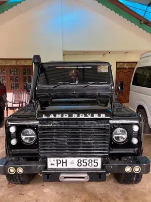 Land-Rover Defender 2013 SUV (Used)
