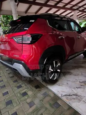 Nissan Magnite Tekna Plus 2025 SUV (Used)
