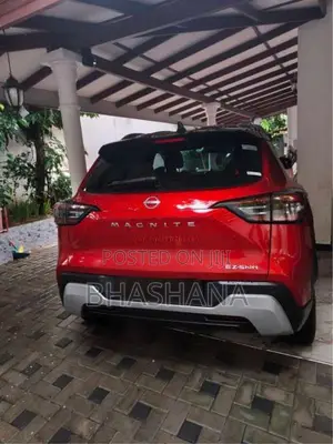 Nissan Magnite Tekna Plus 2025 SUV (Used)
