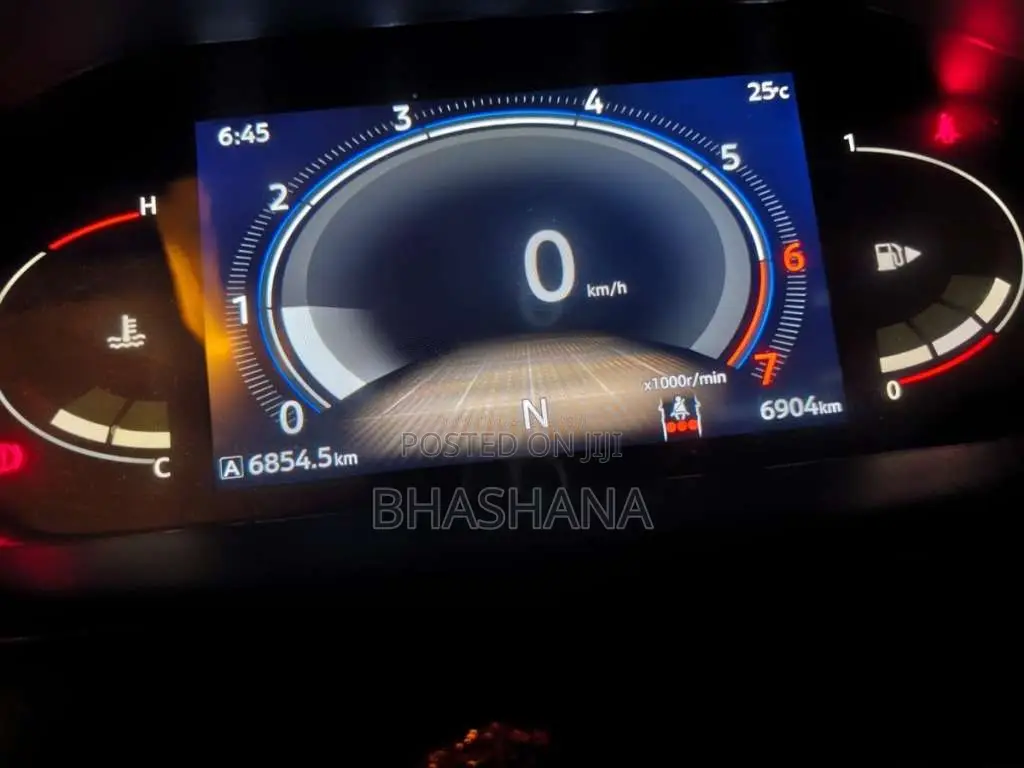 Nissan Magnite Tekna Plus 2025 SUV (Used)
