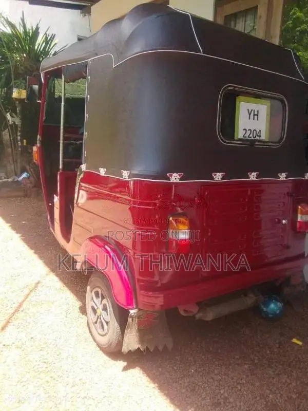 Bajaj Re 205 2011 Three Wheel (Used)
