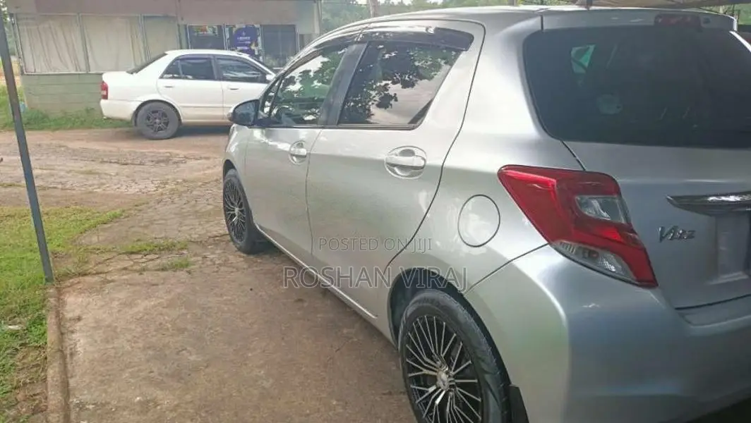 Toyota Vitz KSP130 2015 Car (Used)
