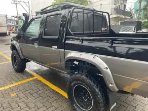 Nissan D21 1996 Pickup (Used)