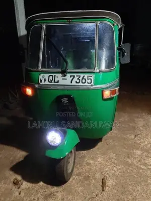 Bajaj 4 stroke 2007 Three Wheel (Used)