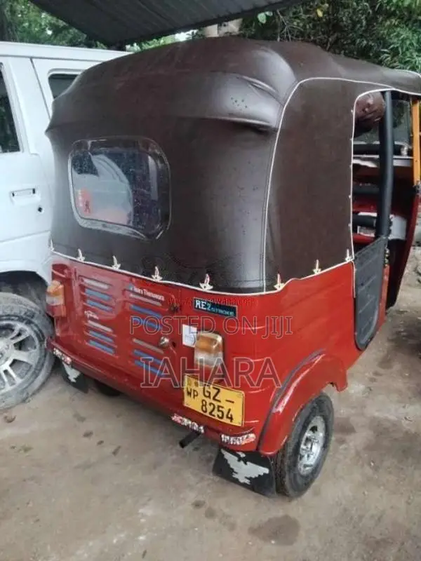 Bajaj 2 Stroke 2002 Three Wheel (Used)