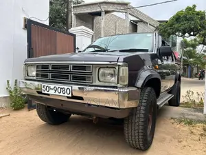 Nissan D-21 4X4 DOUBLE 1988 Pickup (Used)