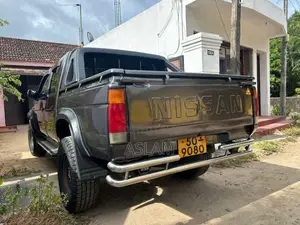 Nissan D-21 4X4 DOUBLE 1988 Pickup (Used)