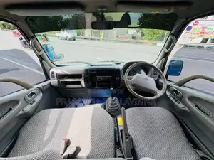 Toyota CrewCab 2006 Crew Cab (Used)