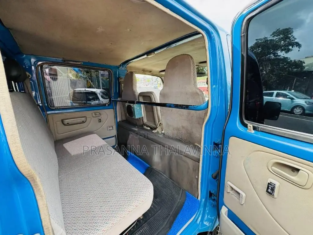 Toyota CrewCab 2006 Crew Cab (Used)