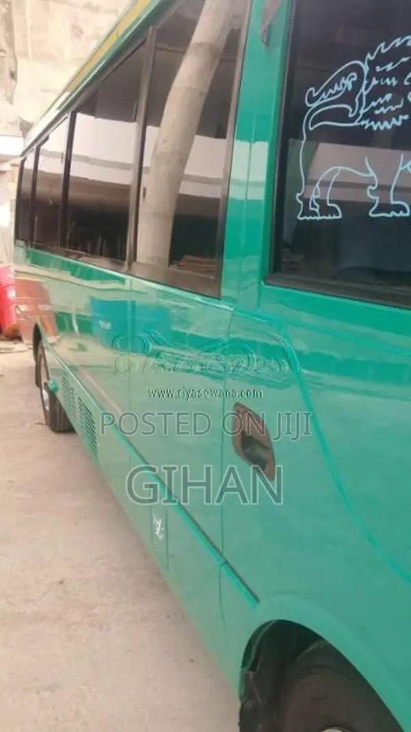 Mitsubishi Rosa 2012 Bus (Used)