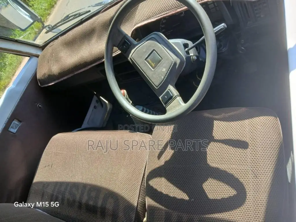 Mitsubishi L300 1981 Van (Used)