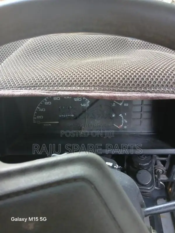 Mitsubishi L300 1981 Van (Used)