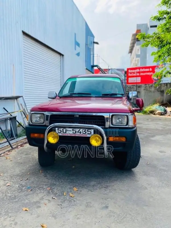 Toyota Hilux LN40 1983 Pickup (Used)