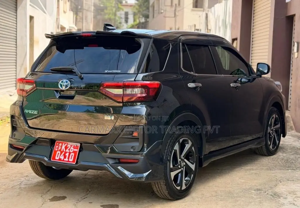 Toyota Raize Hybrid 2025 SUV Unregistered (Recondition)
