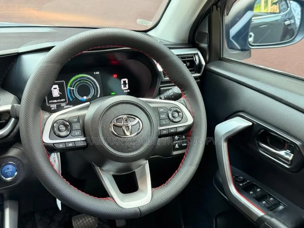 Toyota Raize Hybrid 2025 SUV Unregistered (Recondition)