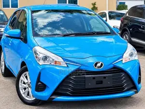 Toyota Vitz 2018 Car (Used)