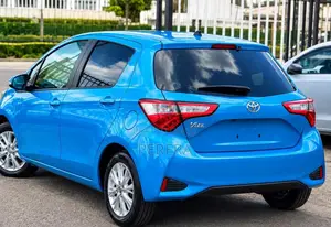 Toyota Vitz 2018 Car (Used)