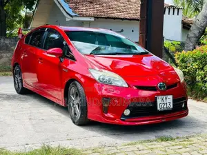 Toyota Prius 3rd 2012 Car (Used)