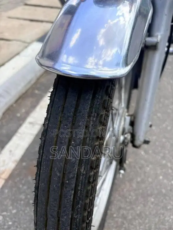 Bajaj Boxer 2002 Motorbike (Used)