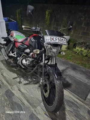 Bajaj V15 2016 Motorbike (Used)