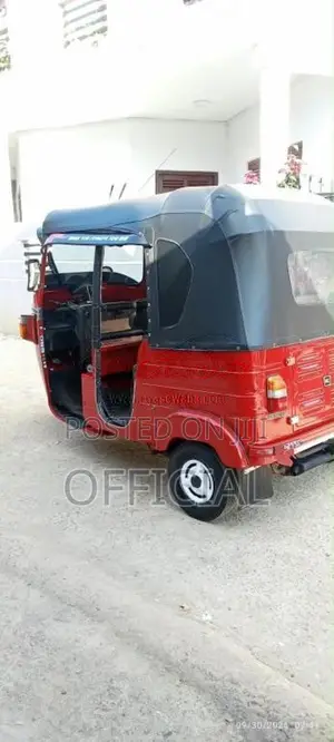Bajaj RE 2013 Three Wheel (Used)