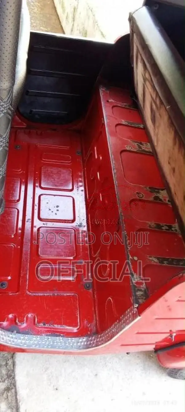 Bajaj RE 2013 Three Wheel (Used)