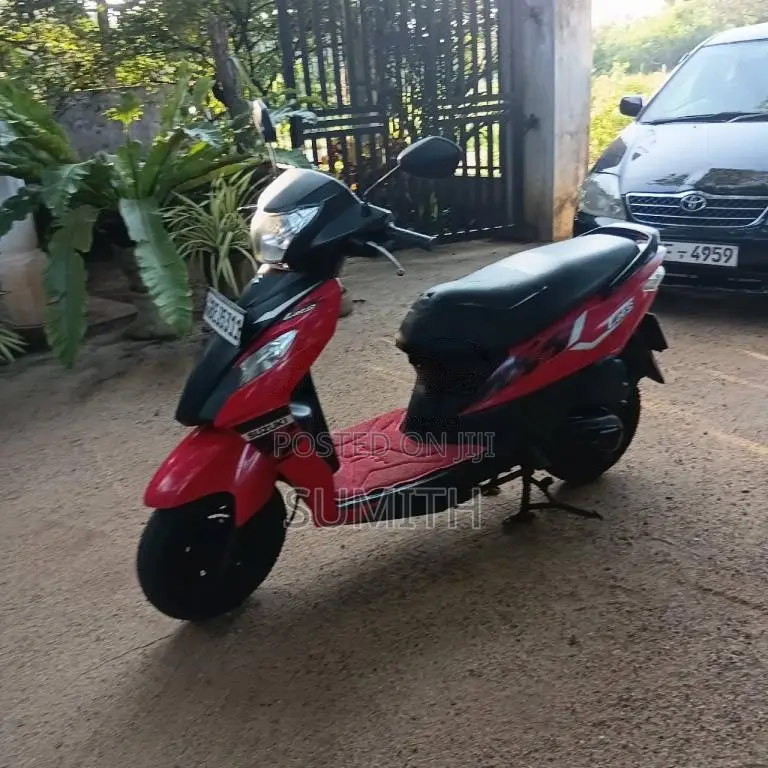 Suzuki Lets 2016 Motorbike (Used)