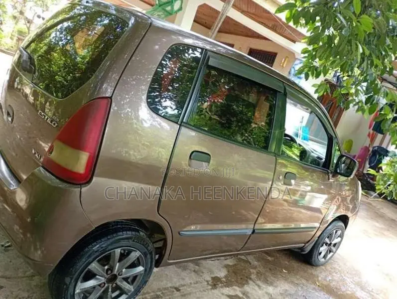 Suzuki Estilo 2010 Car (Used)