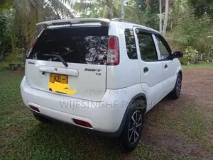 Suzuki Swift Center Antana 2004 Car (Used)