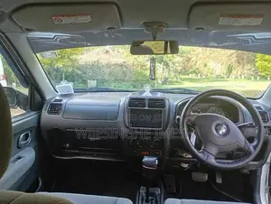 Suzuki Swift Center Antana 2004 Car (Used)