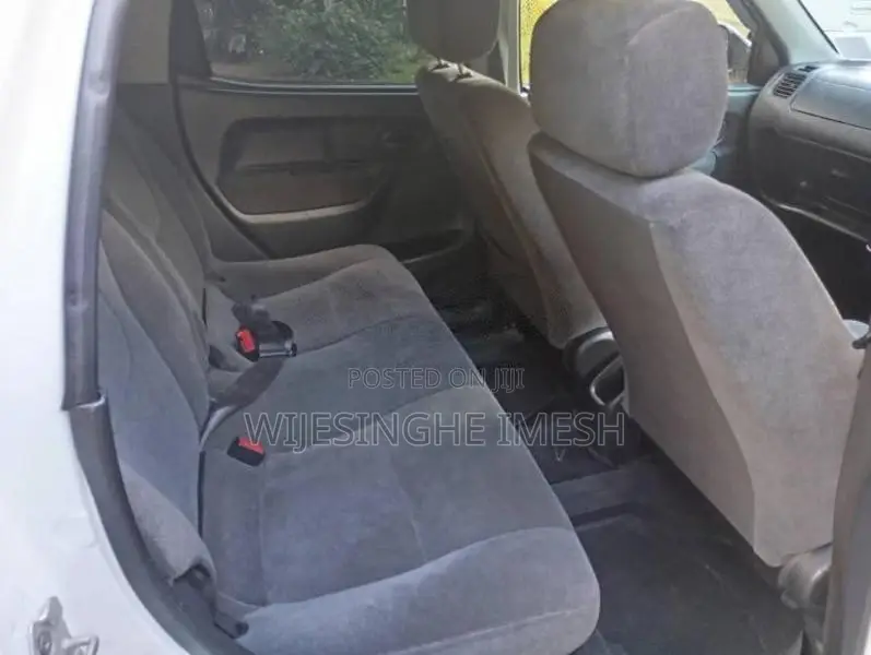 Suzuki Swift Center Antana 2004 Car (Used)