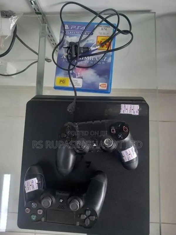 PS4 Gaming Console