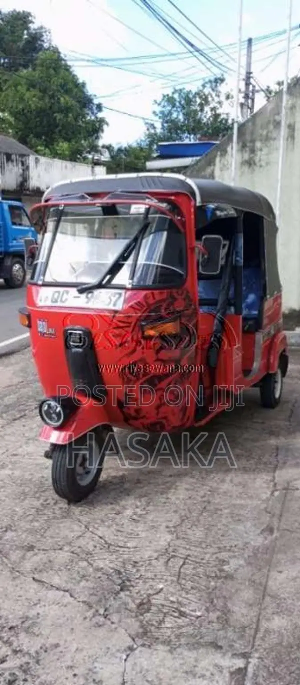 Bajaj 2 Stroke 2005 Three Wheel (Used)