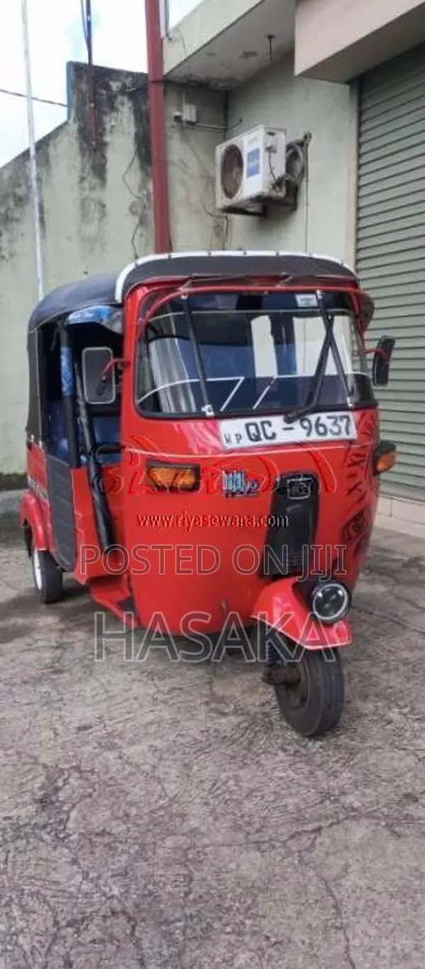 Bajaj 2 Stroke 2005 Three Wheel (Used)