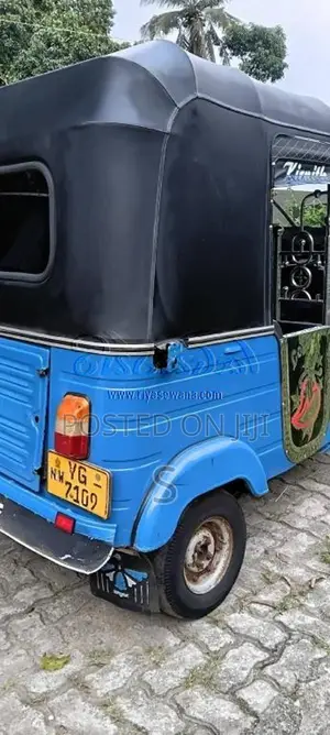 Bajaj RE 2010 Three Wheel (Used)