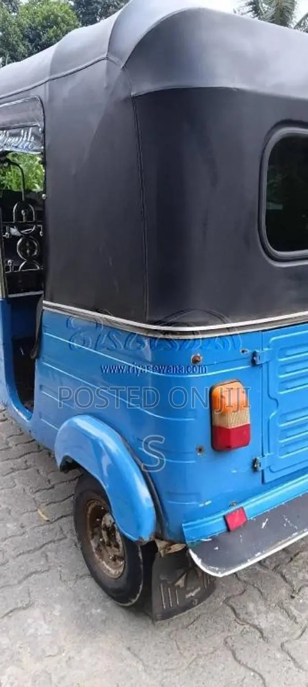 Bajaj RE 2010 Three Wheel (Used)