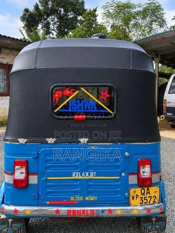 Bajaj 2 Stroke 2004 Three Wheel (Used)