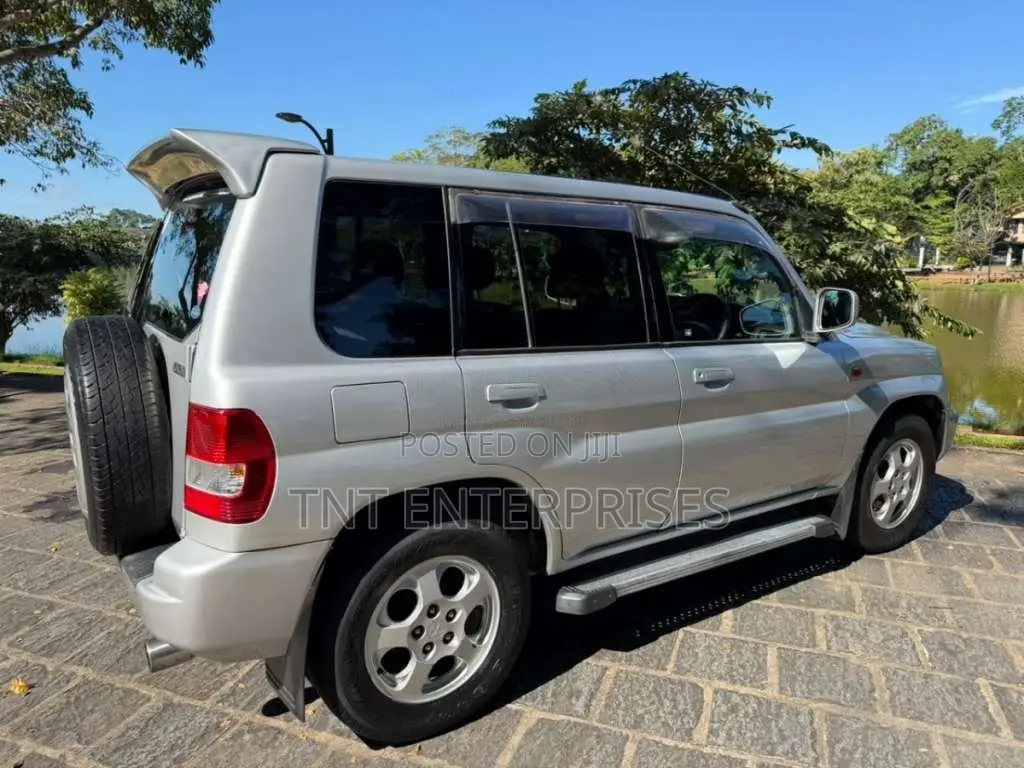 Mitsubishi Pajero GDI IO 2001 SUV (Used)