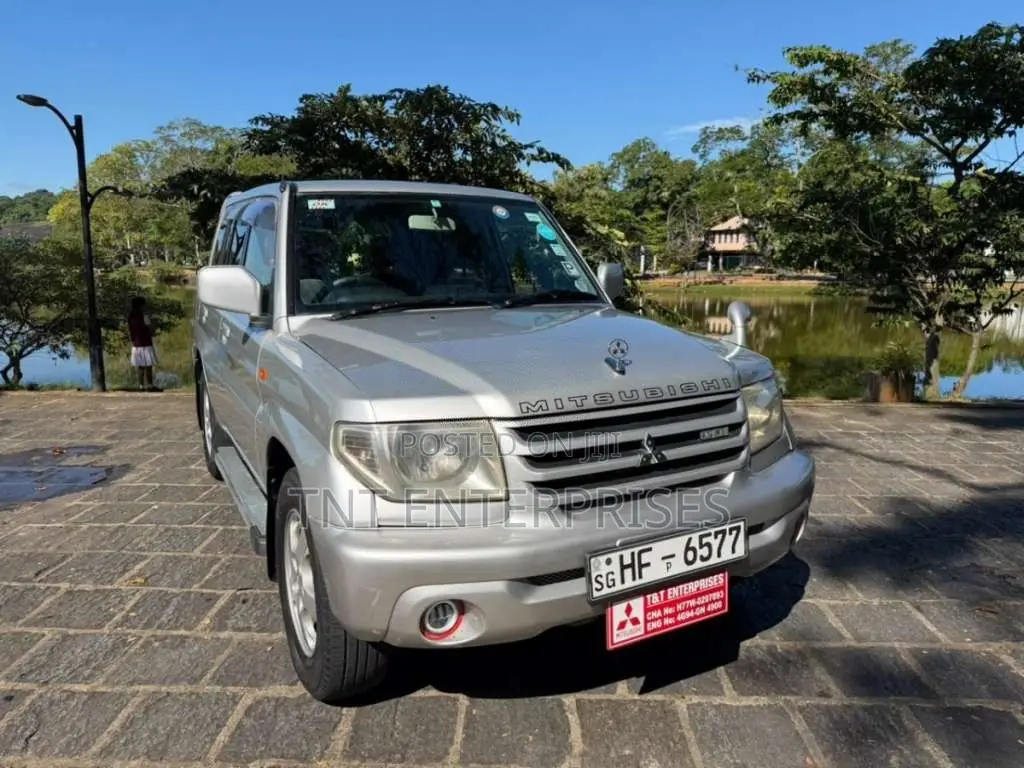Mitsubishi Pajero GDI IO 2001 SUV (Used)