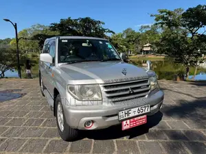 Mitsubishi Pajero GDI IO 2001 SUV (Used)