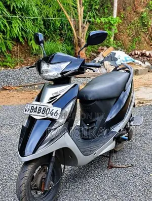 TVS Scooty Streak 2013 Motorbike (Used)