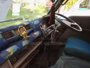 Isuzu Fargo 1986 Van (Used)