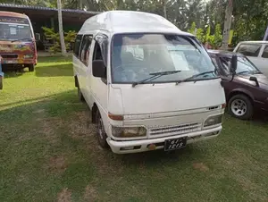 Isuzu Fargo 1986 Van (Used)