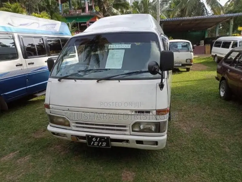 Isuzu Fargo 1986 Van (Used)