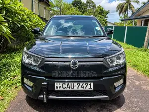 Micro Tivoli 2017 SUV (Used)