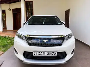 Toyota Harrier 2015 SUV (Used)